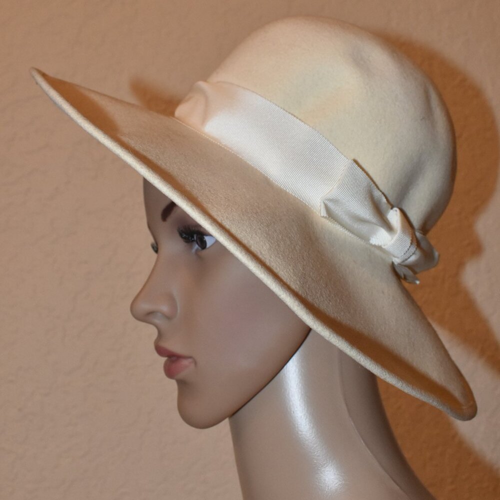 Vintage Bermona Trend Cream Hat with ribbon 100% wool from England